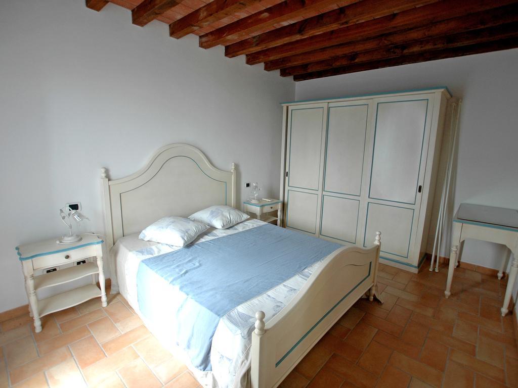 Villaggio Di Mezzo Ortano Ріо-Маріна Номер фото